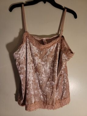 No Boundaries Velvet Lace Cami in Dusty Blush Y2K